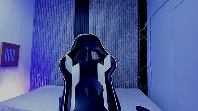 Mike 0233  online show from 25, 11, 2025