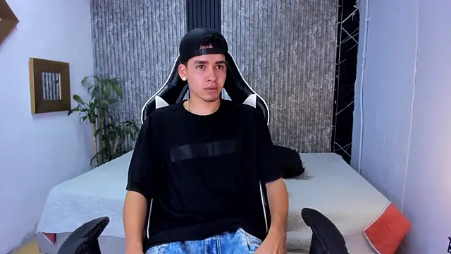 Mike 0233  online show from 24, 9, 2025