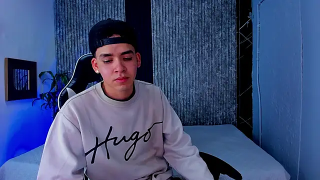 Mike 0233  online show from 14, 9, 2025