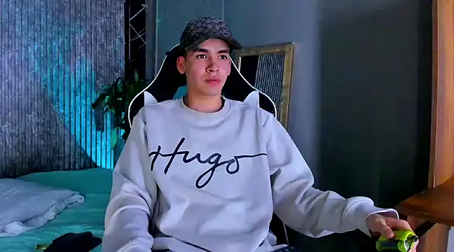 Mike 0233  online show from 22, 3, 2025