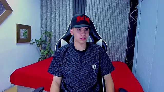 Mike 0233  online show from 18, 11, 2025