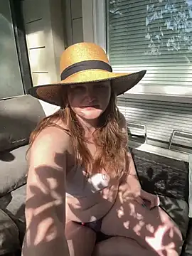 Snapshot of GingerSnap33 chatting on 1, 5, 2026 GingerSnap33 online show from 1, 5, 2026