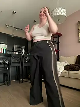 GingerSnap33 online show from 24, 4, 2026