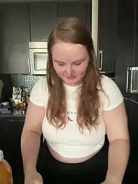 Snapshot of GingerSnap33 chatting on 26, 4, 2026 GingerSnap33 online show from 26, 4, 2026