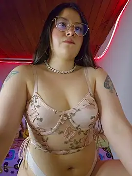 Snapshot of juli05star20 chatting on 11, 6, 2026 juli05star20 online show from 11, 6, 2026