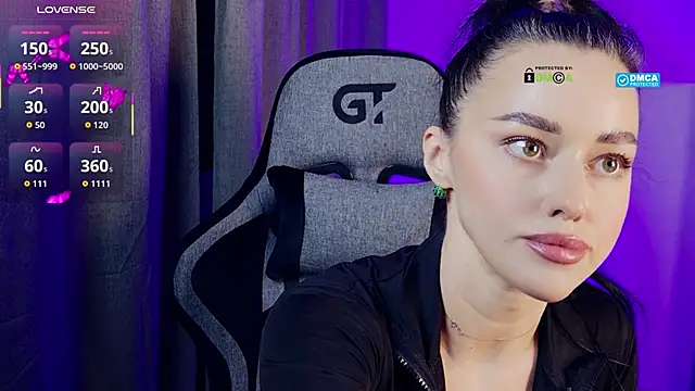 -CrazyAnna- online show from 2, 2, 2026