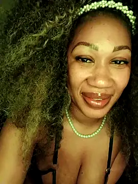 Snapshot of Puneee_Lucee chatting on 19, 12, 2025 Puneee Lucee online show from 19, 12, 2025