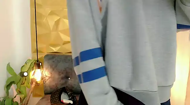 SexyJuliii21 online show from 20, 3, 2025