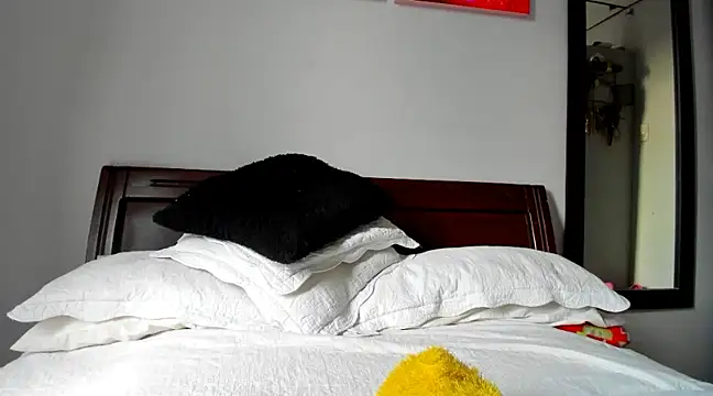 aleziiacam online show from 31, 1, 2025