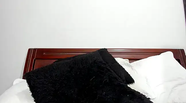 aleziiacam online show from 19, 3, 2025