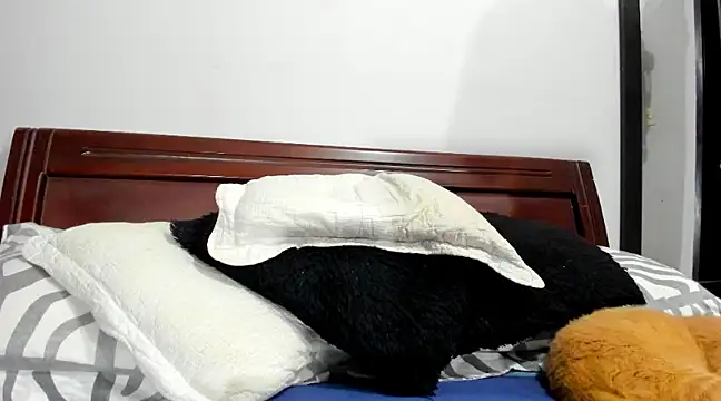 aleziiacam online show from 14, 2, 2025