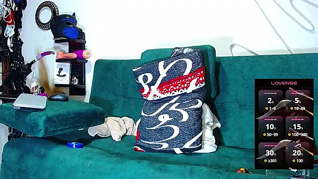 the dog lian online show from 26, 9, 2025