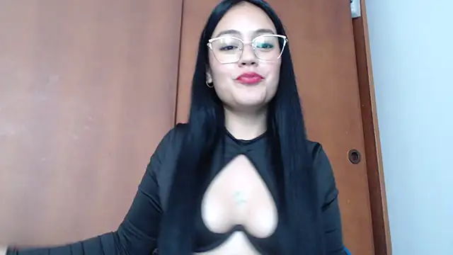 Snapshot of Alisha_99 chatting on 28, 5, 2026 Alisha 99 online show from 28, 5, 2026
