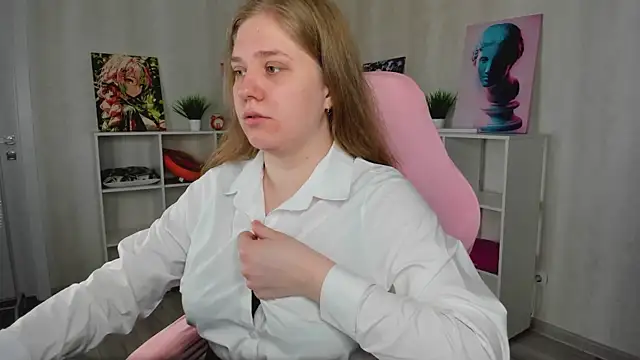 Megan Violer online show from 24, 6, 2026