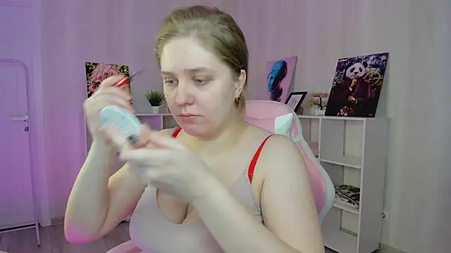 Megan Violer online show from 16, 2, 2026