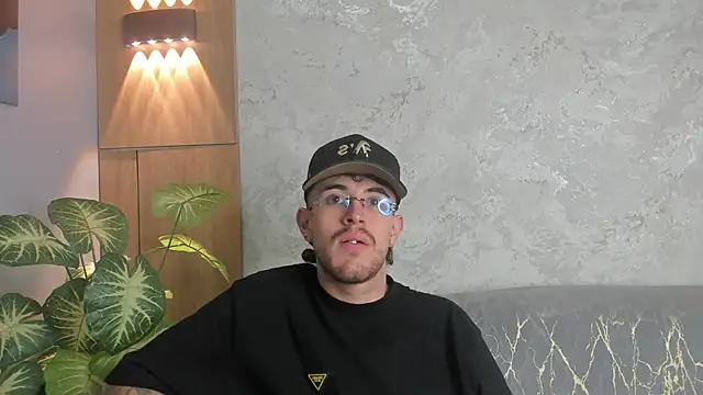 Snapshot of CodyWalkerR chatting on 11, 6, 2026 CodyWalkerR online show from 11, 6, 2026