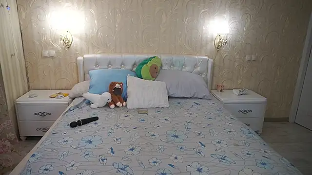 LunaaMayy online show from 16, 4, 2026