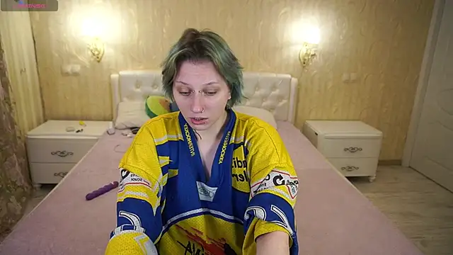 LunaaMayy online show from 5, 2, 2026