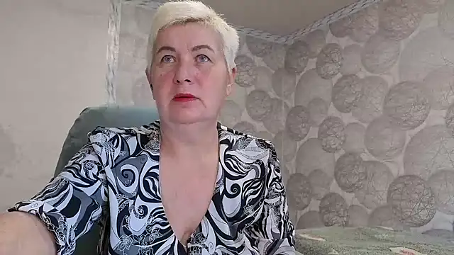 NicoleOlla online show from 30, 10, 2025