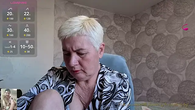 NicoleOlla online show from 19, 10, 2025