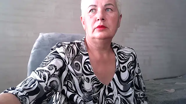 NicoleOlla online show from 24, 9, 2025