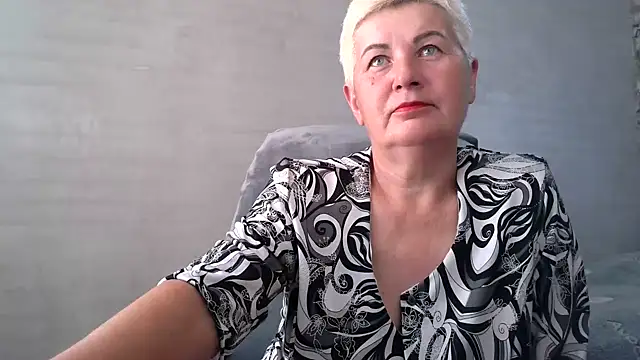 NicoleOlla online show from 26, 9, 2025