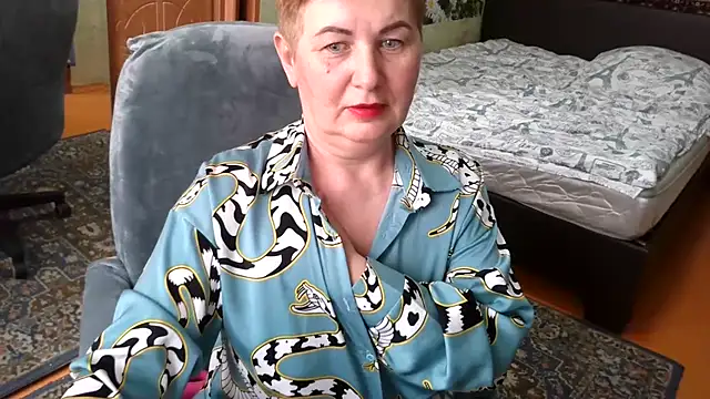 NicoleOlla online show from 27, 2, 2025