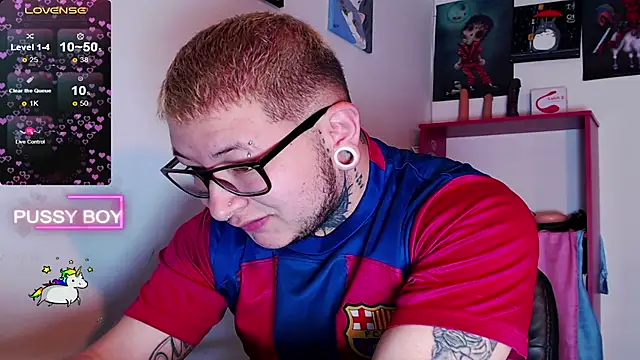 Snapshot of princeFtm chatting on 9, 2, 2025 princeFtm online show from 9, 2, 2025