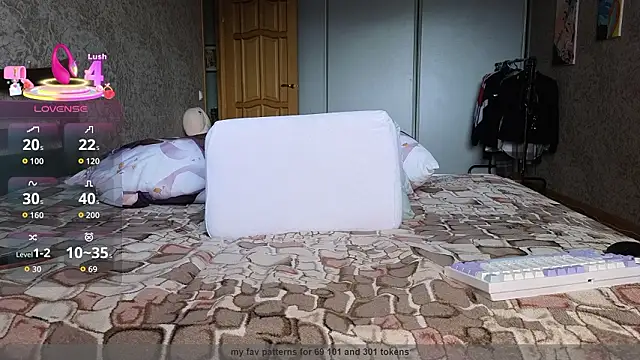 Snapshot of bebrochka41_ chatting on 5, 3, 2026 bebrochka41 online show from 5, 3, 2026