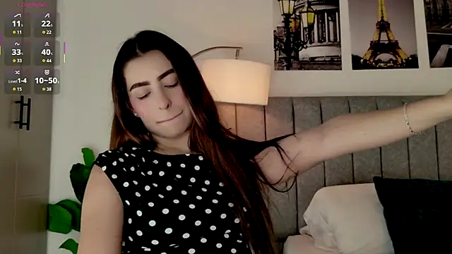 Snapshot of caralella chatting on 2, 6, 2026 caralella online show from 2, 6, 2026