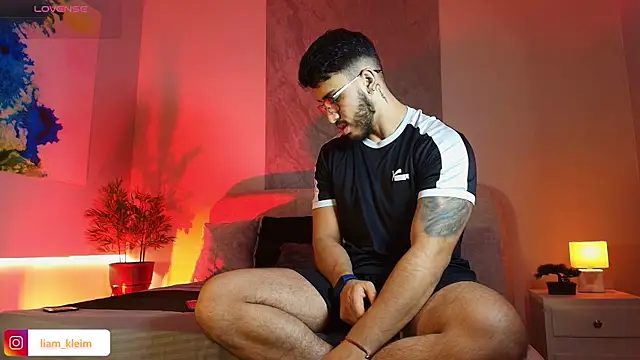 Liam Kleiin online show from 22, 5, 2026