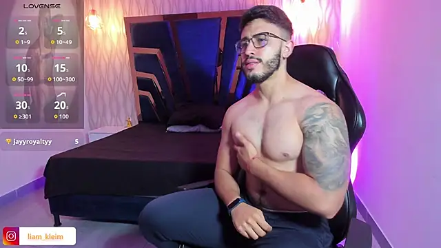 Liam Kleiin online show from 22, 4, 2026