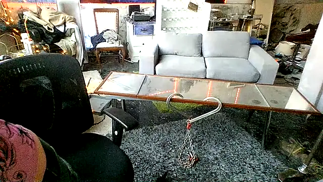 RoomBlueWhite online show from 8, 4, 2026