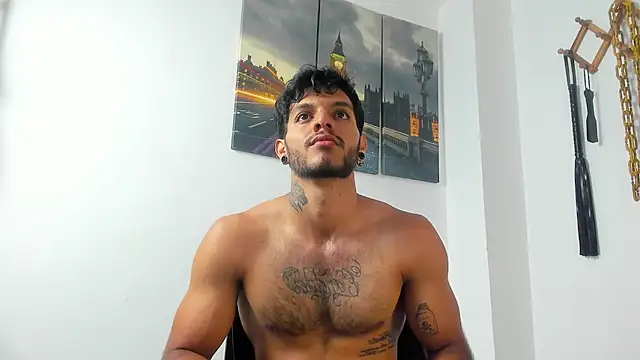 Snapshot of JuanBlade chatting on 17, 12, 2025 JuanBlade online show from 17, 12, 2025