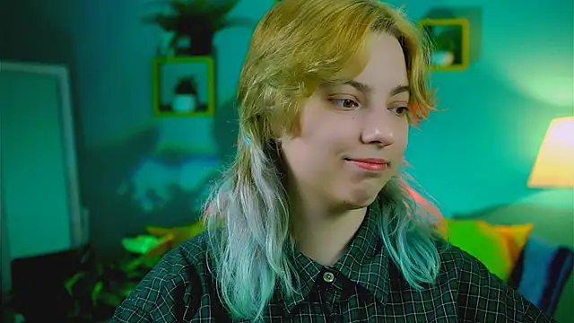 Snapshot of RocKStone_ chatting on 5, 12, 2025 RocKStone online show from 5, 12, 2025