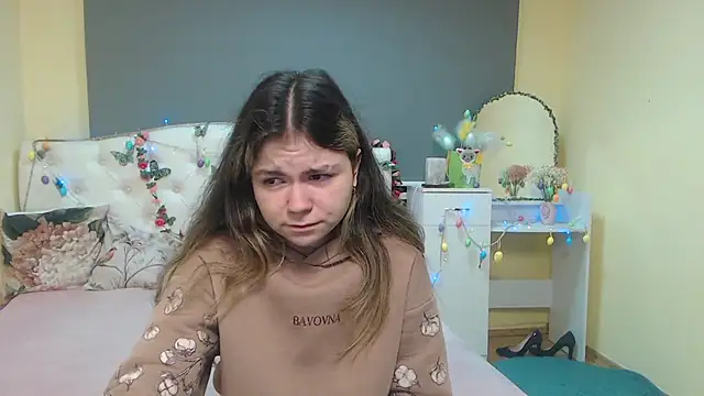 TinaRedly online show from 11, 4, 2026