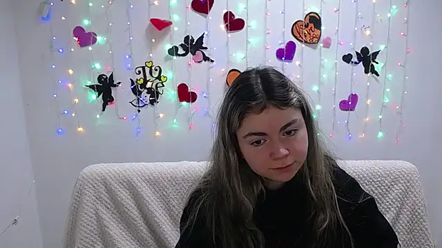 TinaRedly online show from 11, 2, 2025