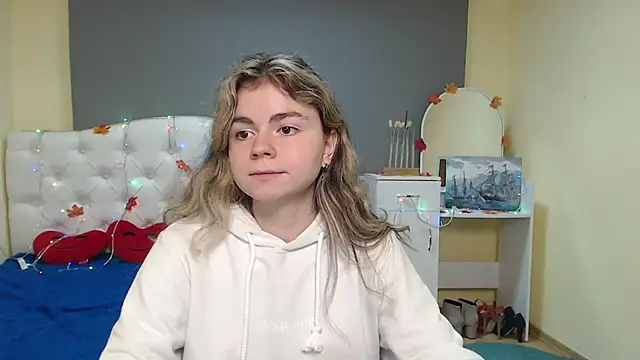 TinaRedly online show from 23, 11, 2025