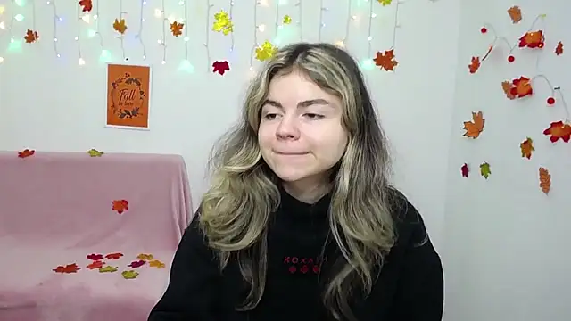 TinaRedly online show from 2, 12, 2025