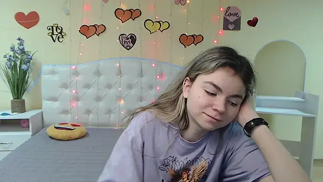 TinaRedly online show from 18, 2, 2025