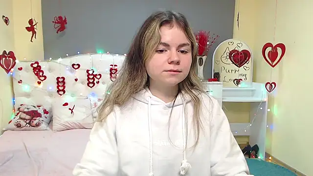 TinaRedly online show from 15, 2, 2026