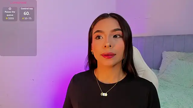 Snapshot of amira_cute2 chatting on 12, 10, 2025 amira cute2 online show from 12, 10, 2025