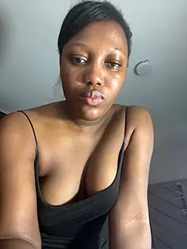 Snapshot of kellya_ chatting on 19, 2, 2025 kellya online show from 19, 2, 2025
