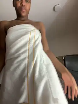 Snapshot of kellya_ chatting on 10, 9, 2025 kellya online show from 10, 9, 2025