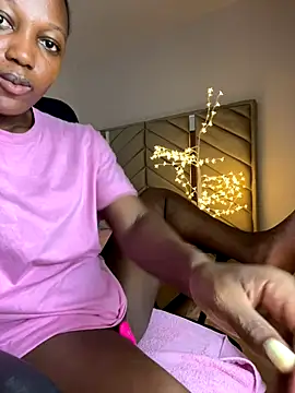 Snapshot of kellya_ chatting on 13, 9, 2025 kellya online show from 13, 9, 2025