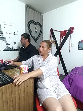 hotandfierylatinos2023 online show from 18, 12, 2025