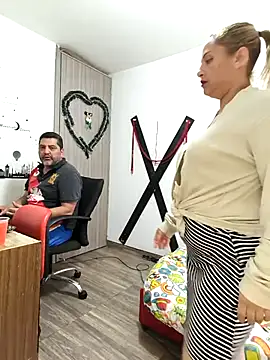 hotandfierylatinos2023 online show from 9, 3, 2025