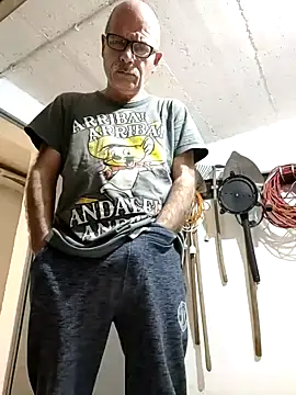 Snapshot of bottomhairy chatting on 27, 2, 2025 bottomhairy online show from 27, 2, 2025
