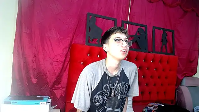  Thomas hot  online show from 19, 3, 2025