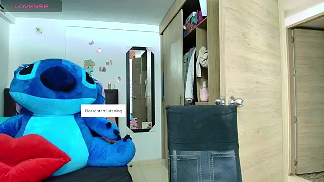 megan collins96 online show from 21, 4, 2026